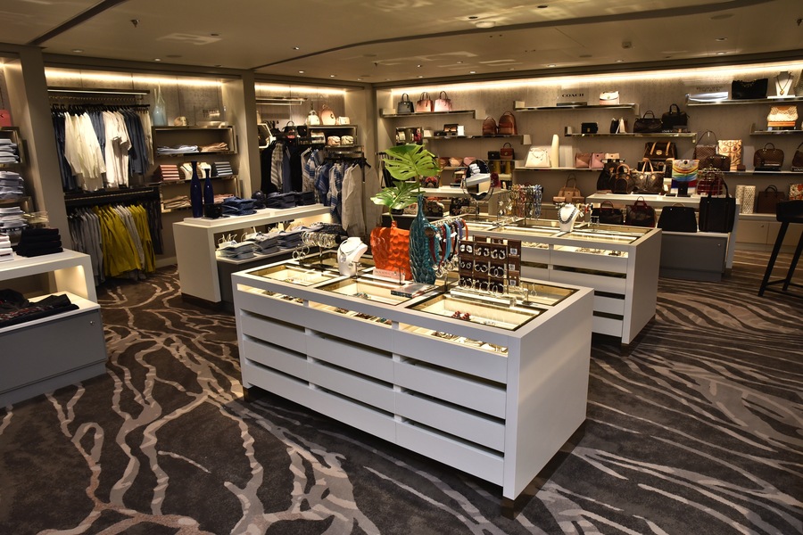Celebrity Cruises, Celebrity Apex, Shops 6 ©CEL.jpg